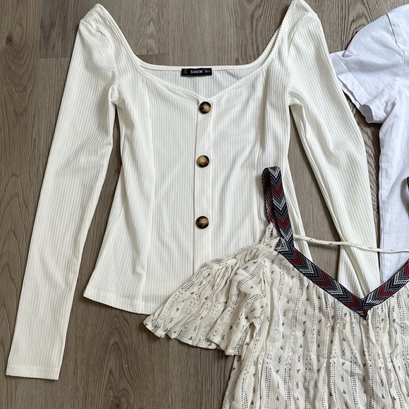 Blouse bundle - Picture 2 of 4